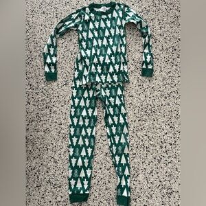 Hanna Andersson Green and White Tree Pattern Kids Pajamas -size 10